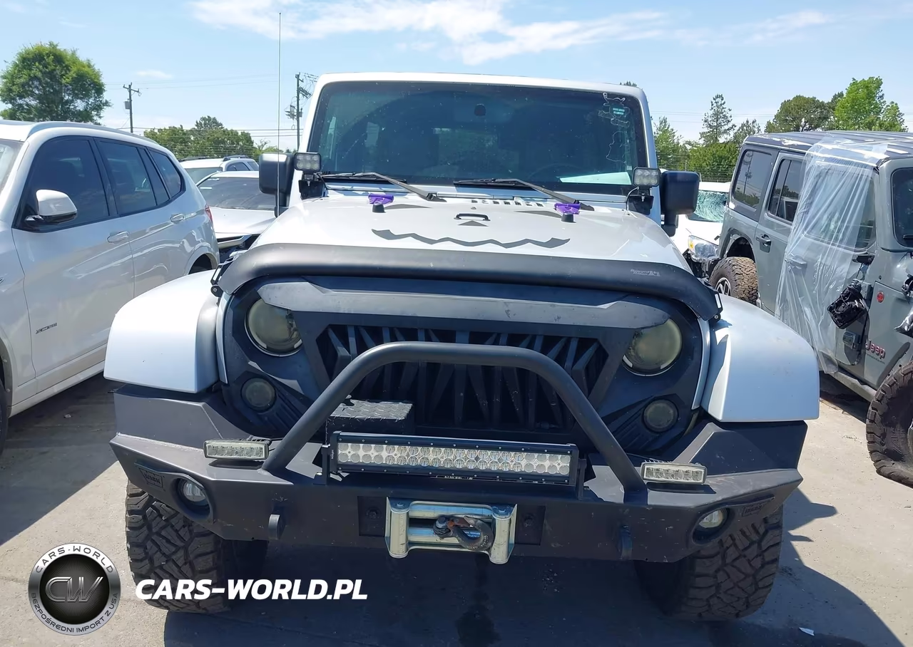 2008 Jeep Wrangler Unlimited Sahara VIN:1J4GA59138L553606 - 6