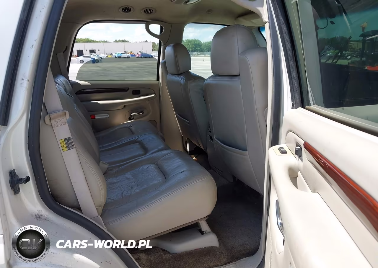 2002 Cadillac Escalade Standard VIN:1GYEK63N62R224246 - 8