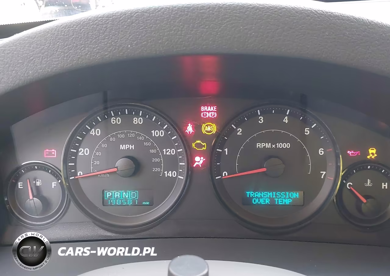 2005 Jeep Grand Cherokee Laredo VIN:1J4GR48K05C638914 - 7