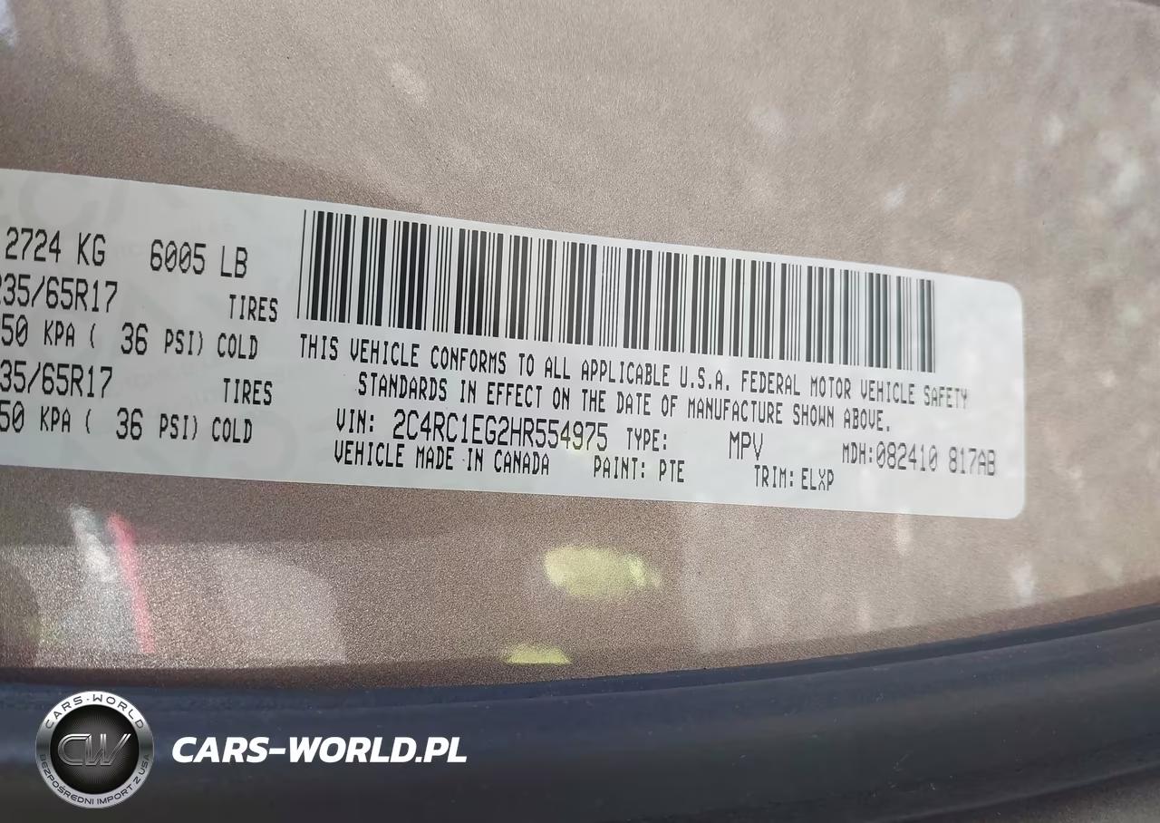 2017 Chrysler Pacifica Touring-L Plus VIN:2C4RC1EG2HR554975 - 9