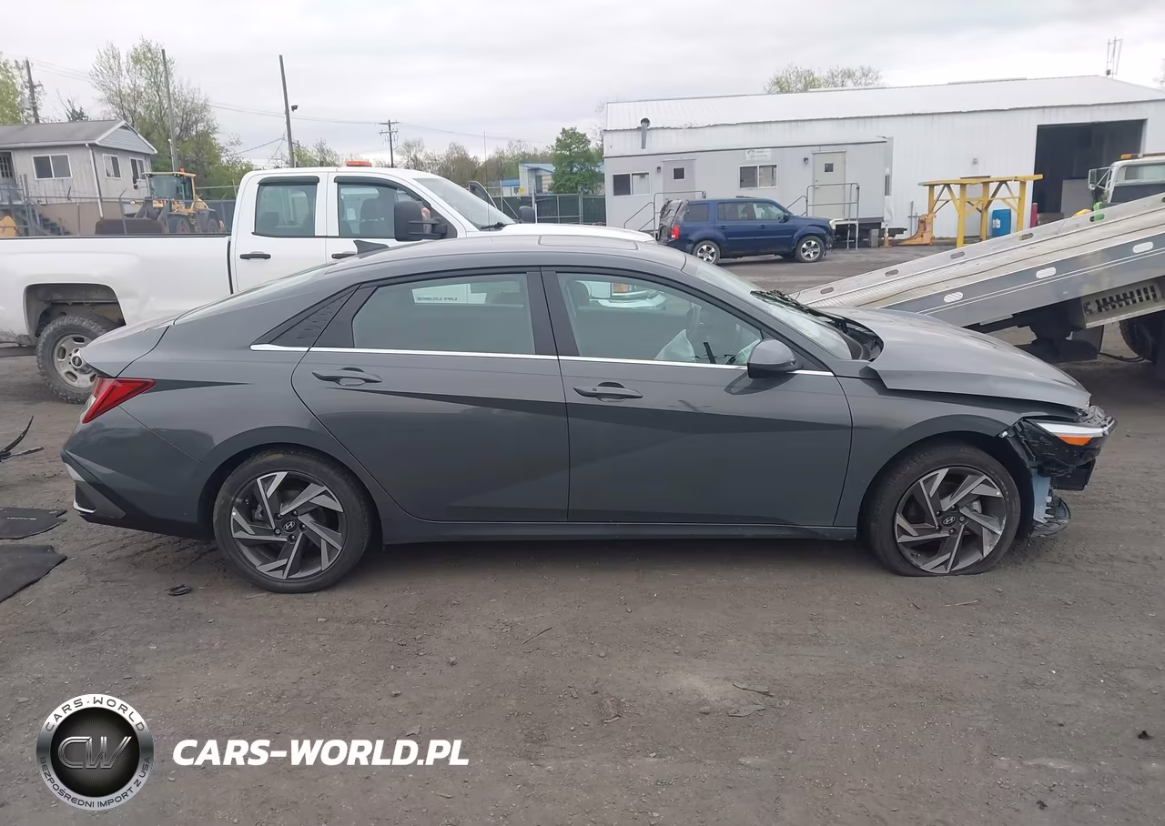 2025 Hyundai Elantra Sel Convenience VIN:KMHLS4DG6SU913911 - 13