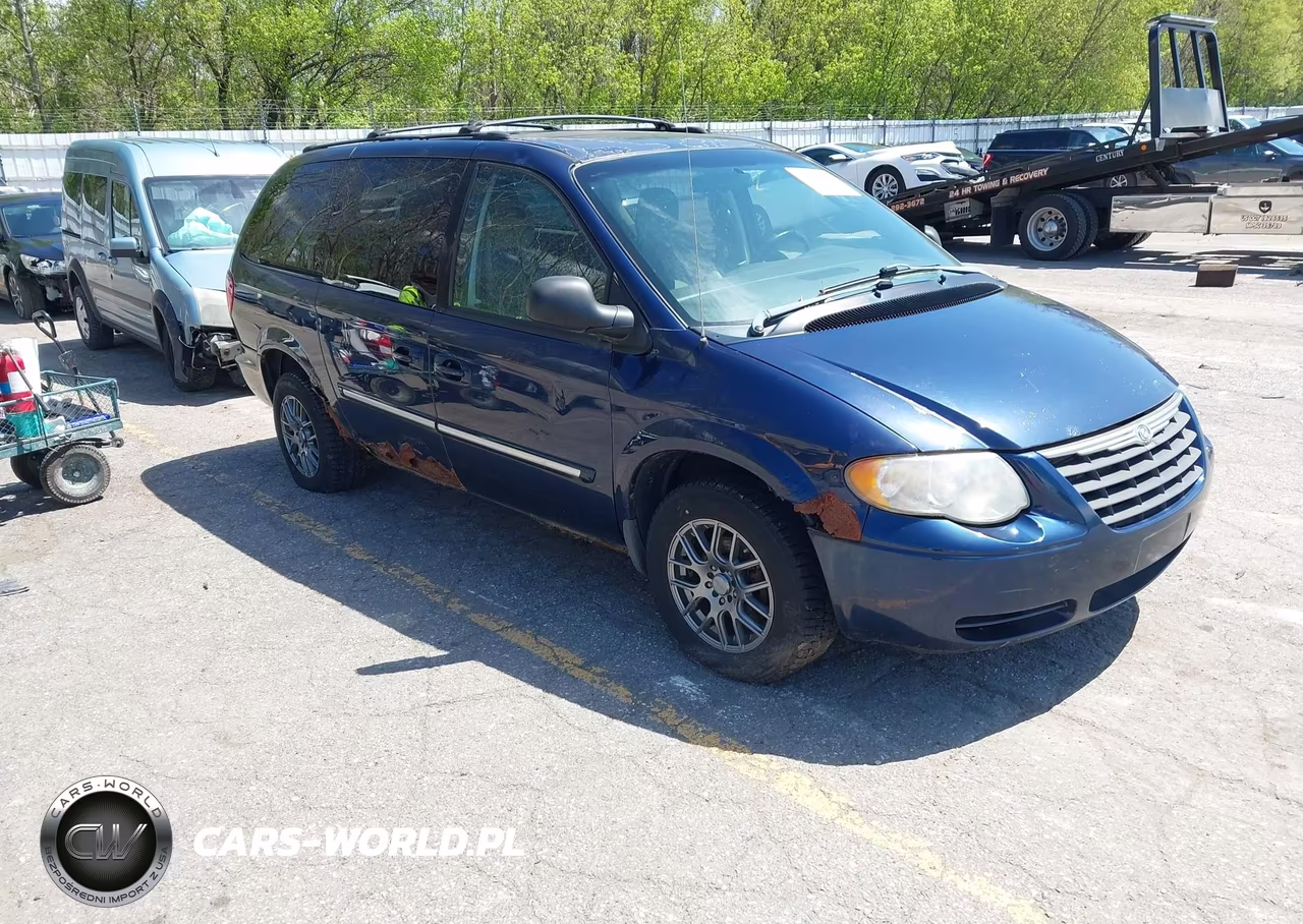 2005 Chrysler Town & Country Touring