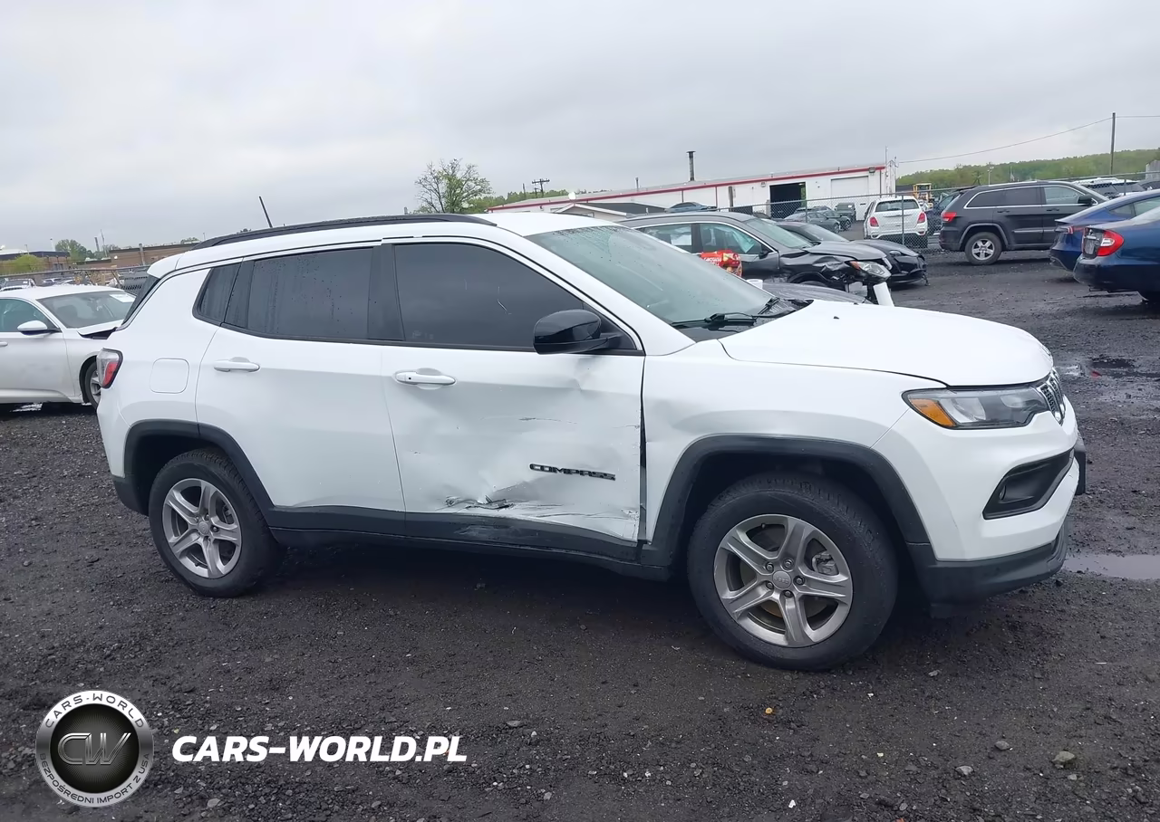 2024 Jeep Compass Latitude 4X4 VIN:3C4NJDBN5RT604906 - 13