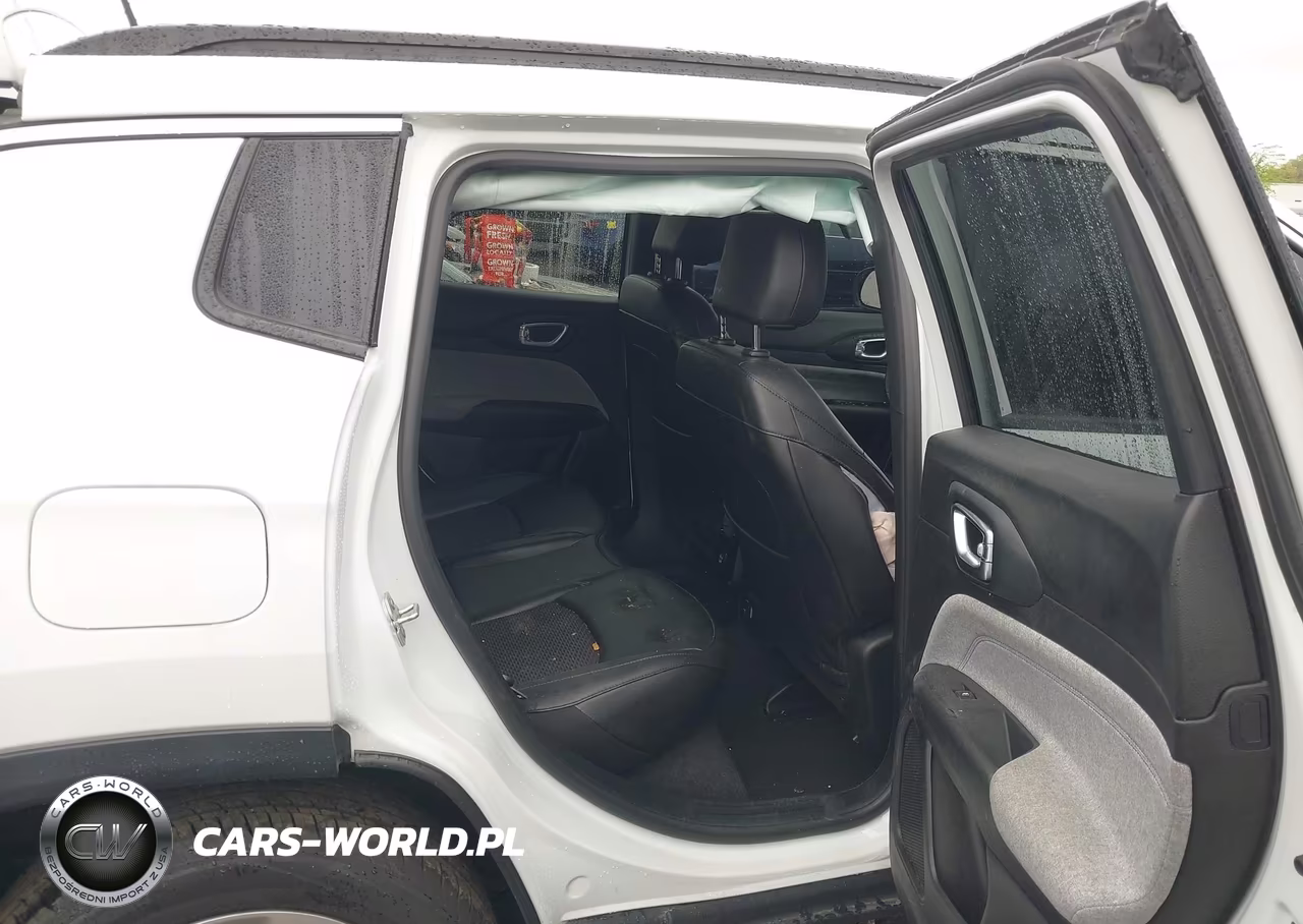 2024 Jeep Compass Latitude 4X4 VIN:3C4NJDBN5RT604906 - 8