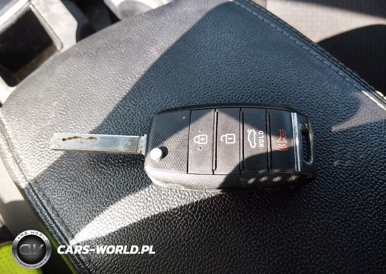 2018 Kia Optima Lx VIN:5XXGT4L39JG270329 - 11
