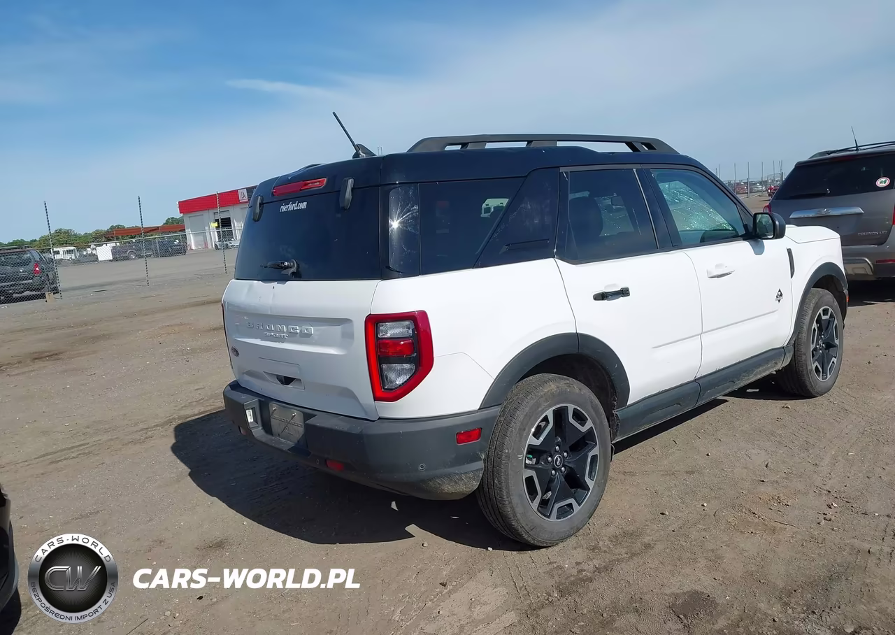 2024 Ford Bronco Sport Outer Banks VIN:3FMCR9C63RRF21939 - 4