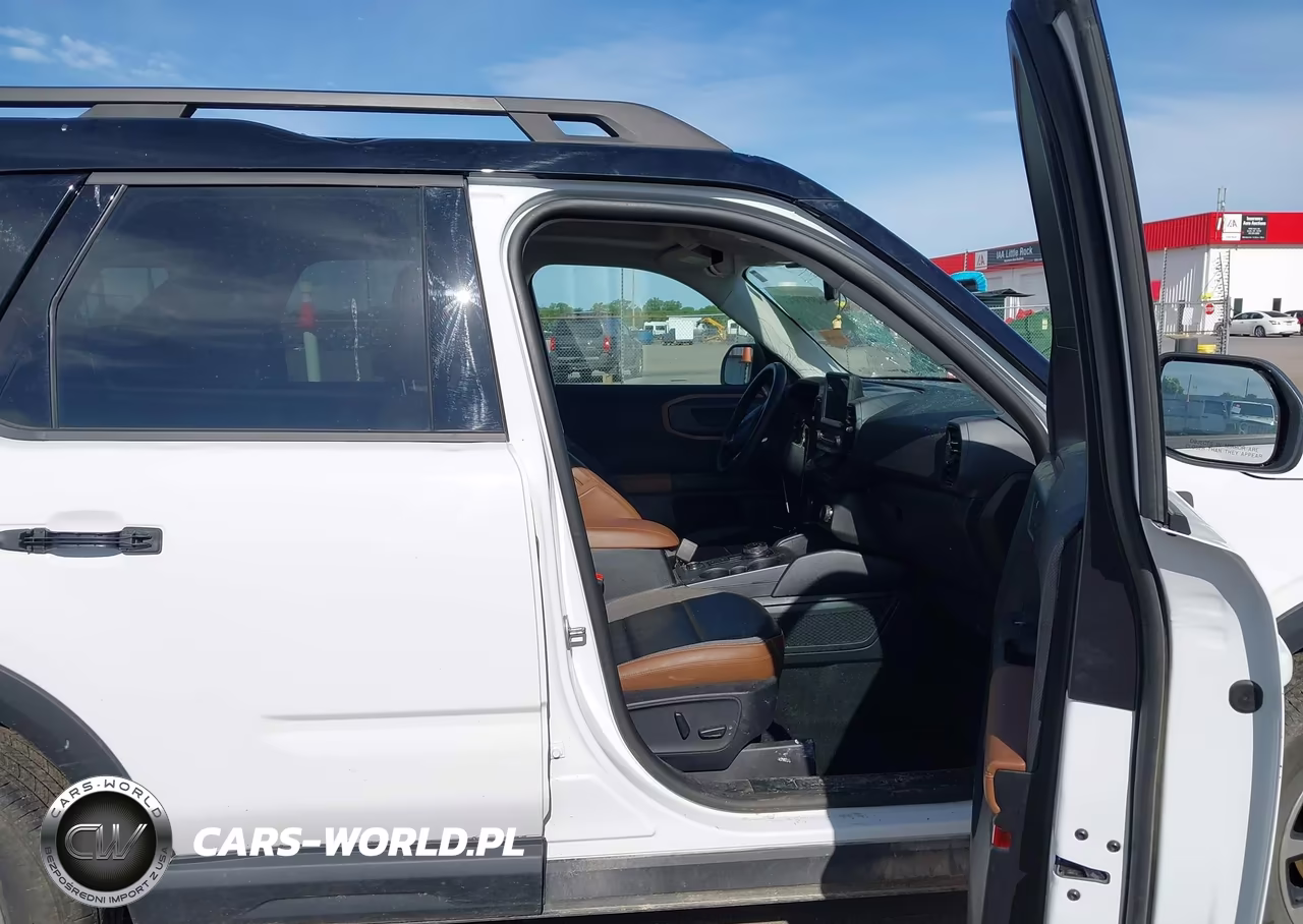 2024 Ford Bronco Sport Outer Banks VIN:3FMCR9C63RRF21939 - 5