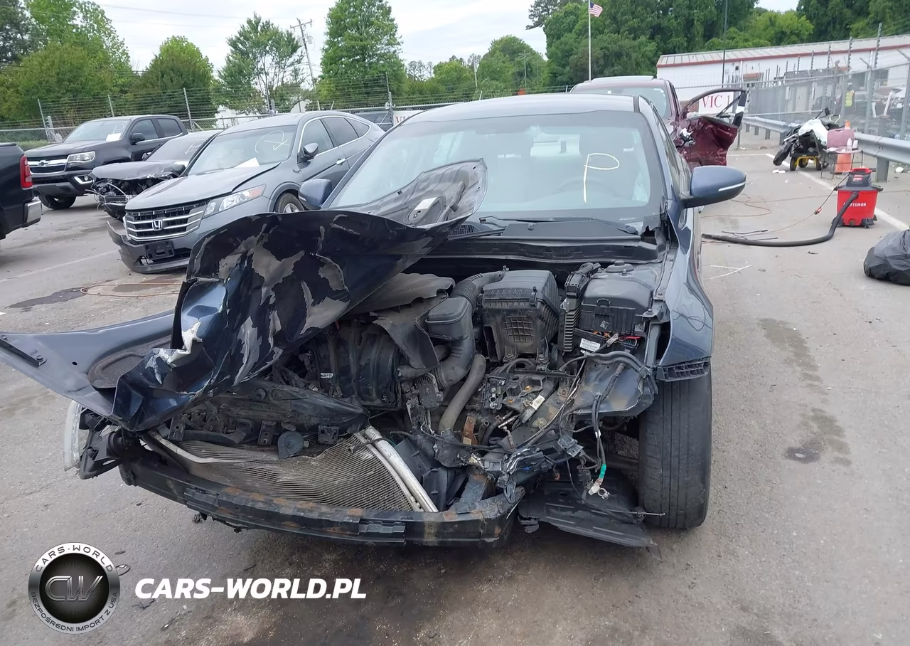 2015 Kia Optima Lx VIN:5XXGM4A77FG471009 - 11