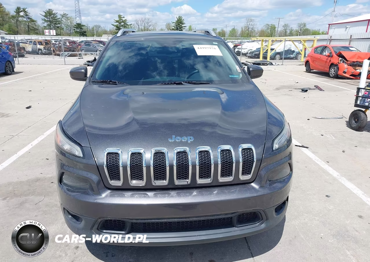 2016 Jeep Cherokee Latitude VIN:1C4PJMCB7GW112513 - 12