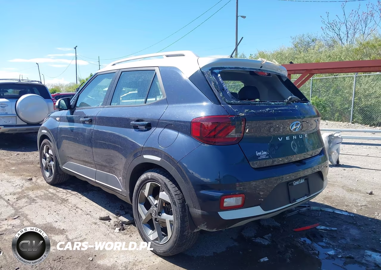 2023 Hyundai Venue Limited VIN:KMHRC8A33PU232497 - 3