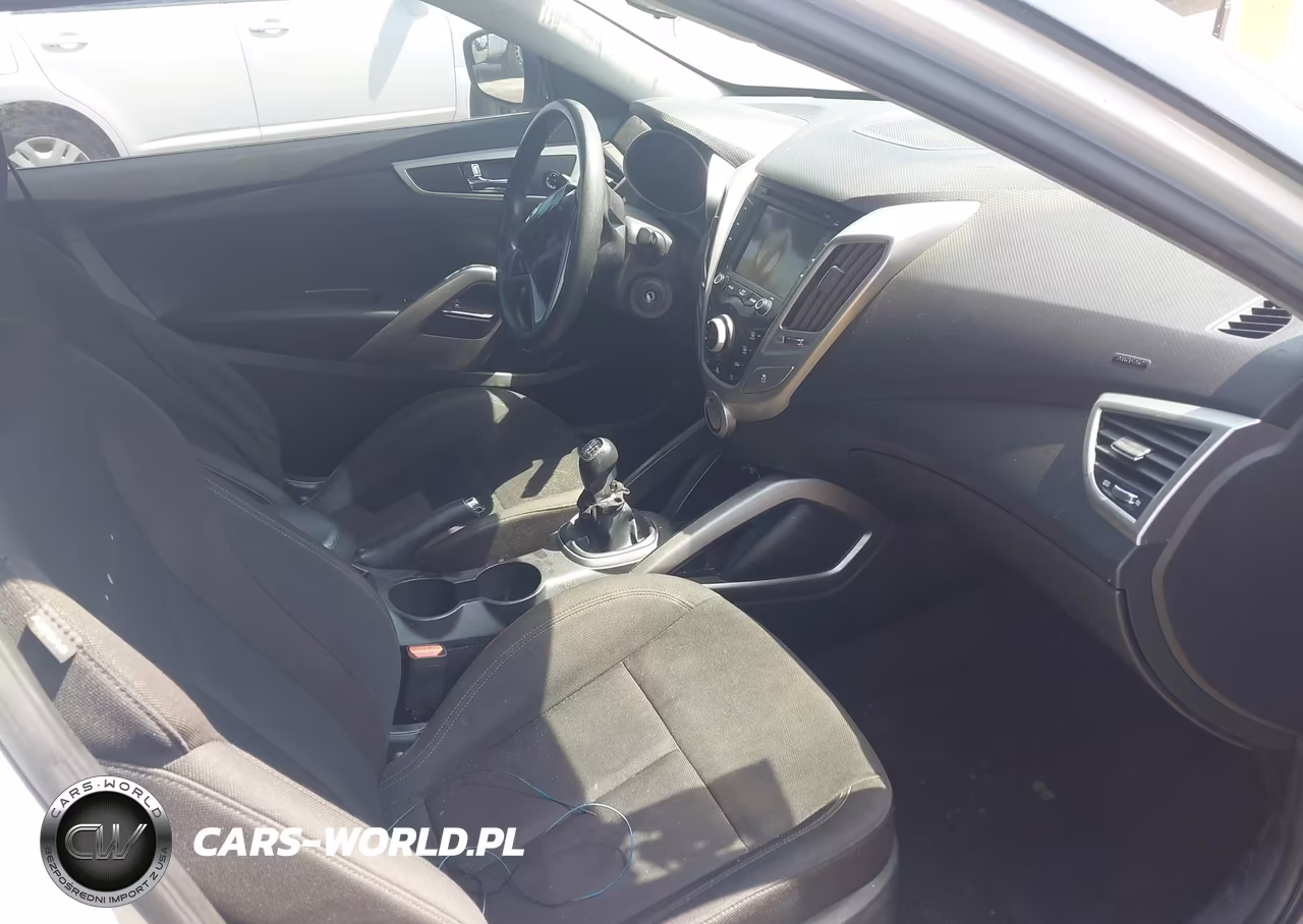 2016 Hyundai Veloster VIN:KMHTC6ADXGU276161 - 5