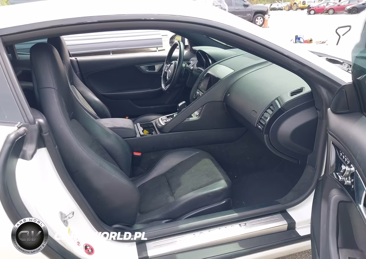 2015 Jaguar F-Type VIN:SAJWA6AT4F8K19817 - 5
