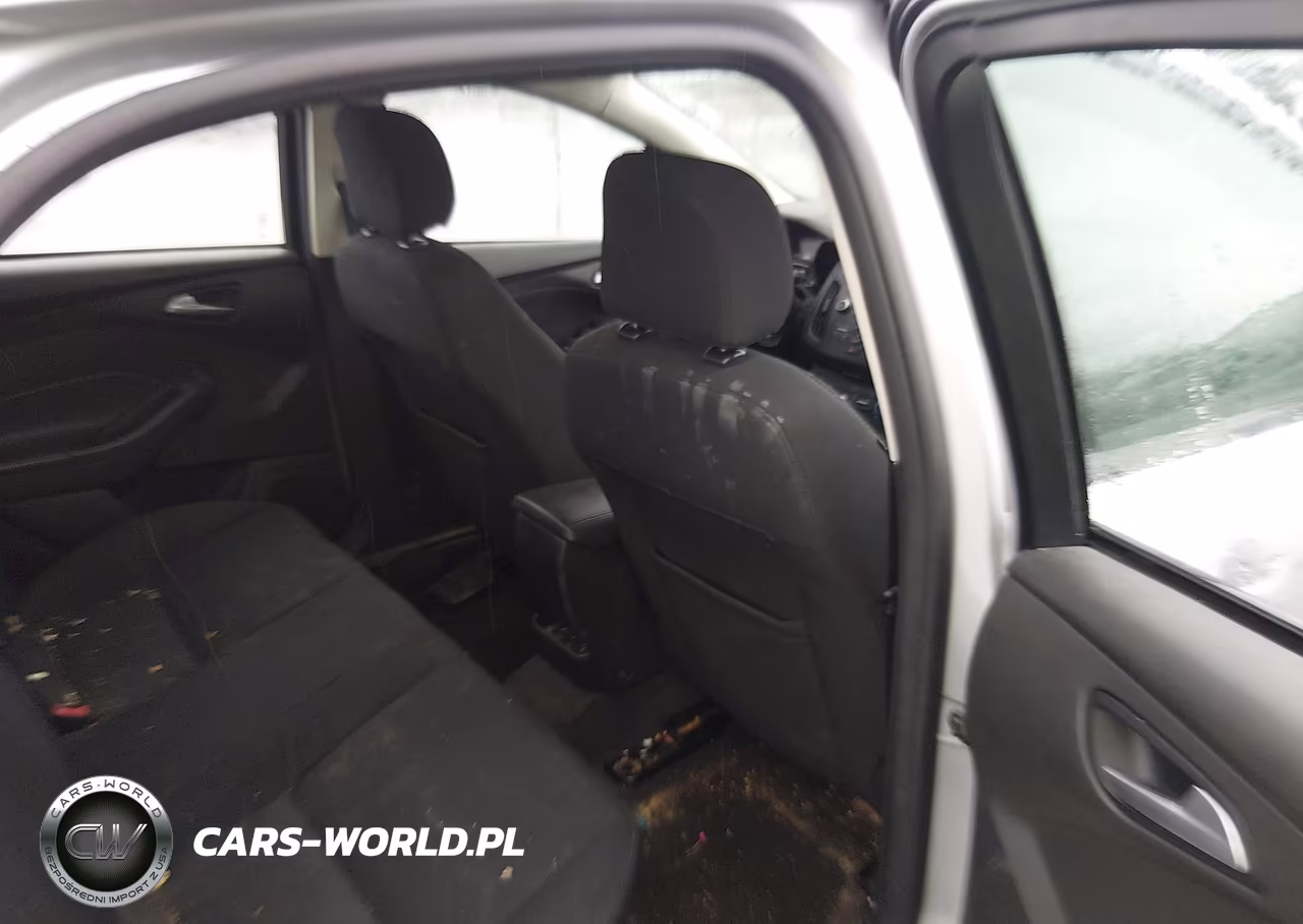 2016 Ford Focus Se VIN:1FADP3F20GL404096 - 8