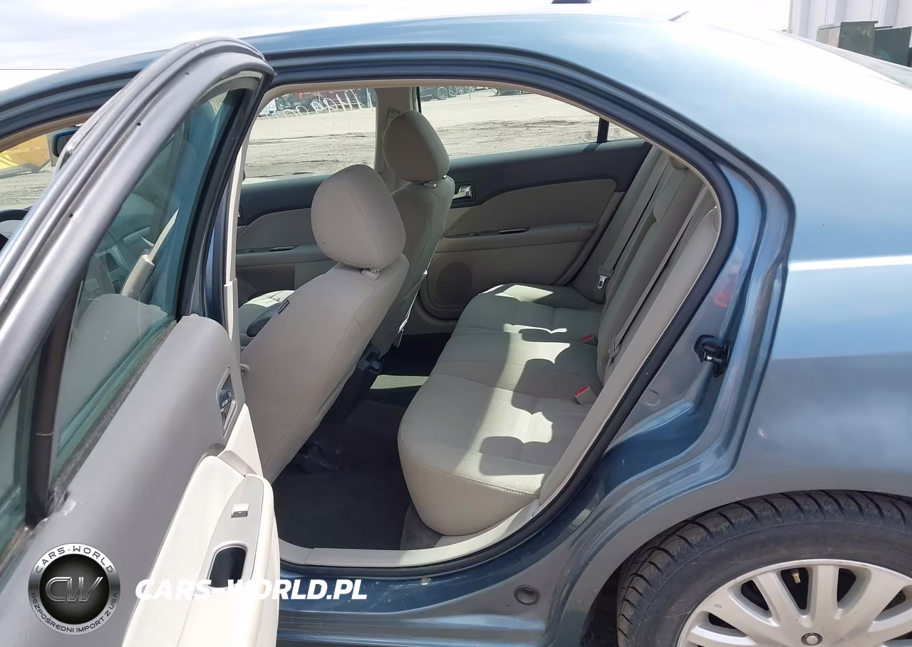 2011 Ford Fusion Hybrid VIN:3FADP0L32BR264557 - 8