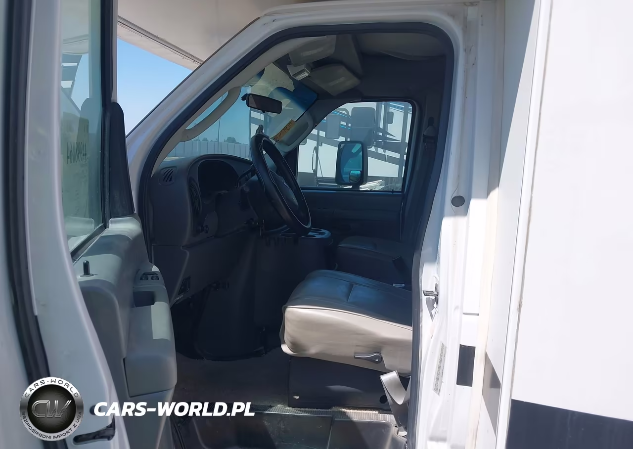 2004 Ford E-450 Cutaway Standard VIN:1FDXE45S14HA48921 - 7