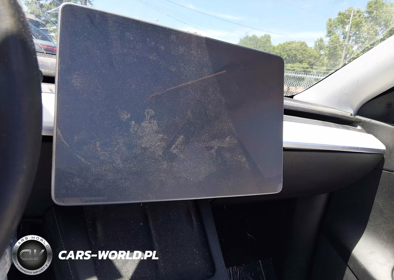 2022 Tesla Model Y Long Range Dual Motor All-Wheel Drive VIN:7SAYGDEE4NF320007 - 17