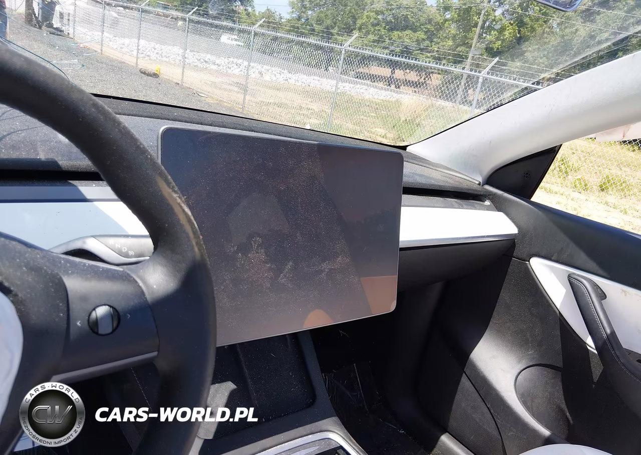 2022 Tesla Model Y Long Range Dual Motor All-Wheel Drive VIN:7SAYGDEE4NF320007 - 18