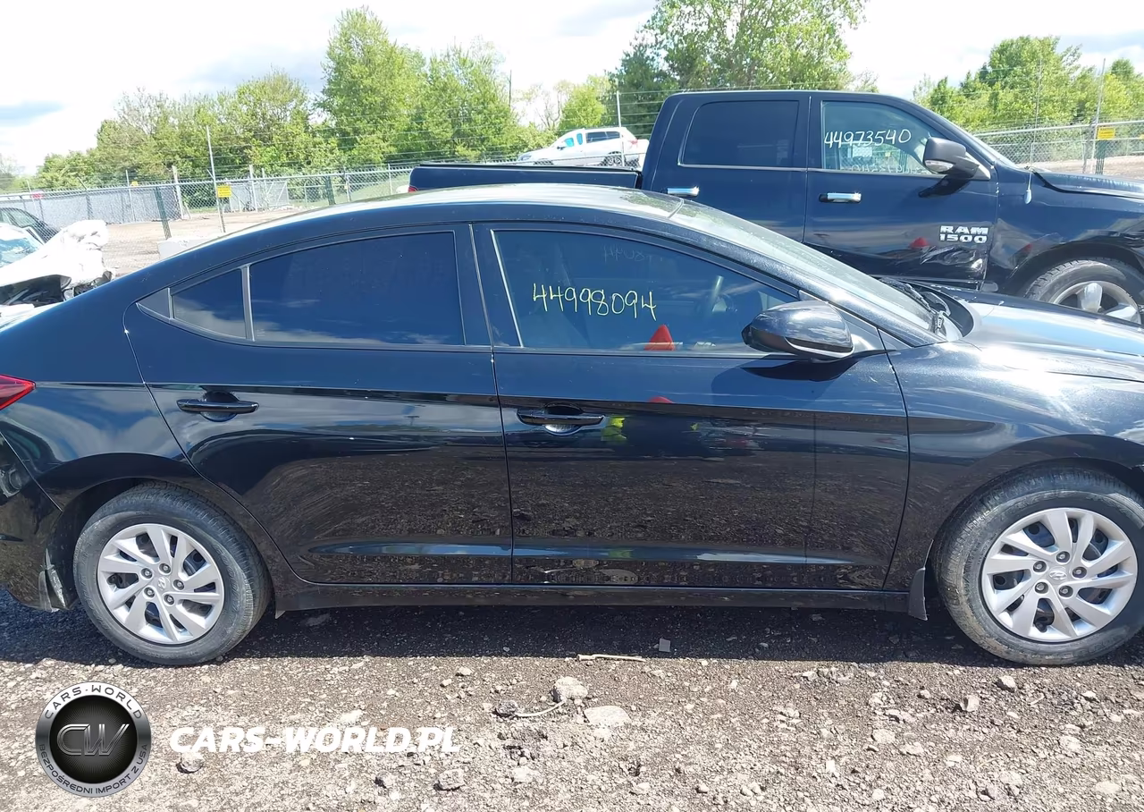 2020 Hyundai Elantra Se VIN:5NPD74LF2LH558704 - 14