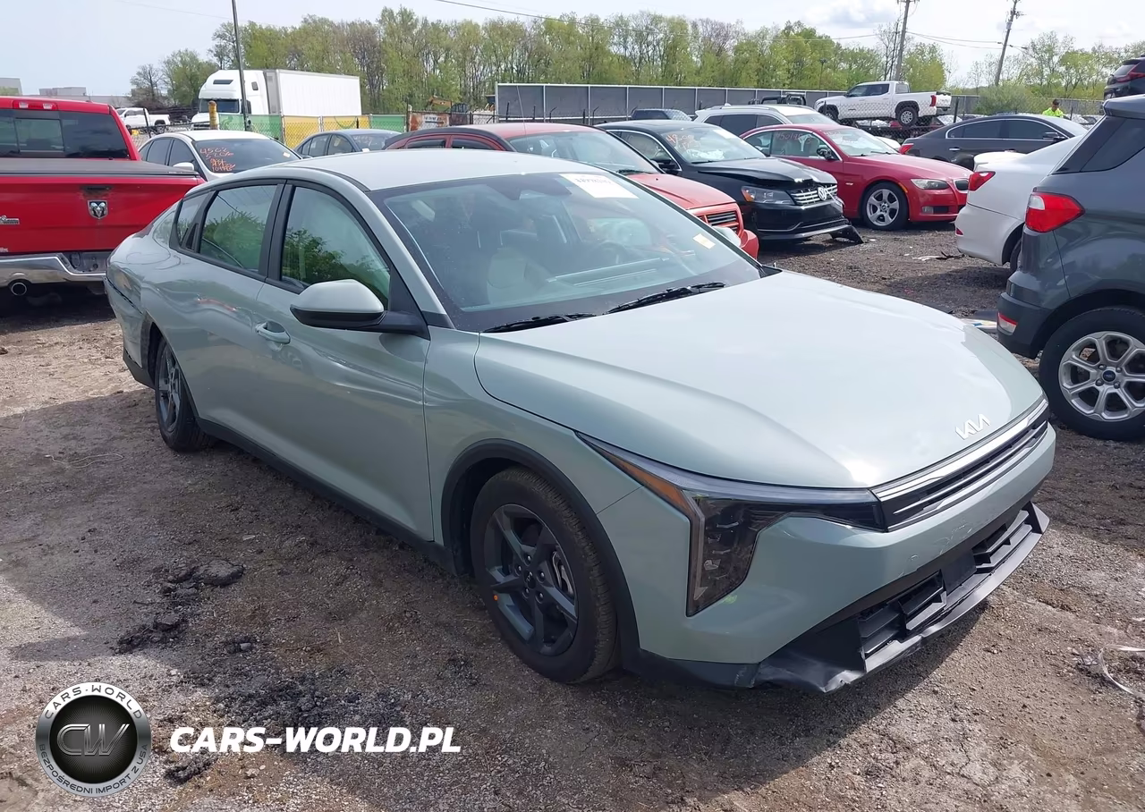 2026 Kia K4 Lxs – zdjęcie 1 z 16