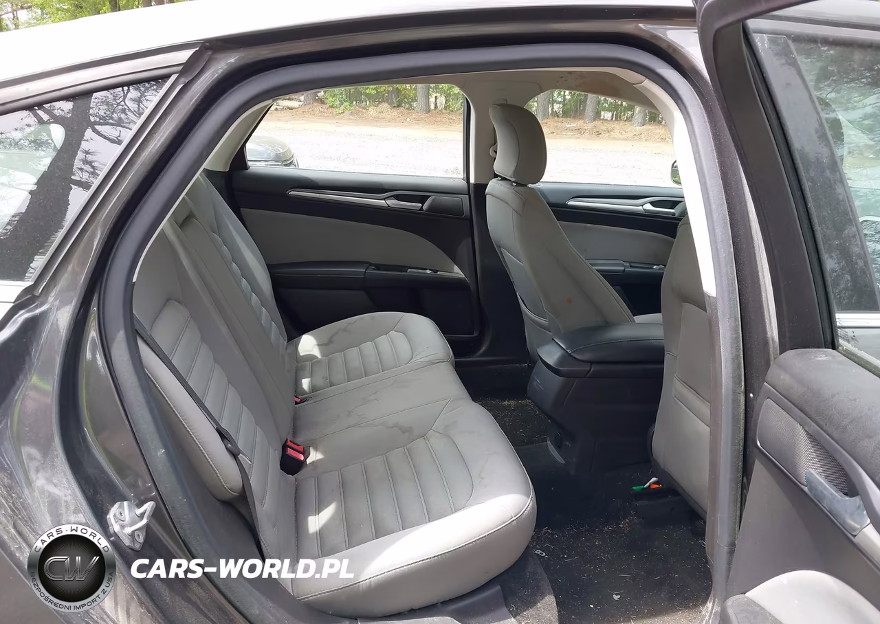 2015 Ford Fusion S VIN:3FA6P0G77FR301727 - 8