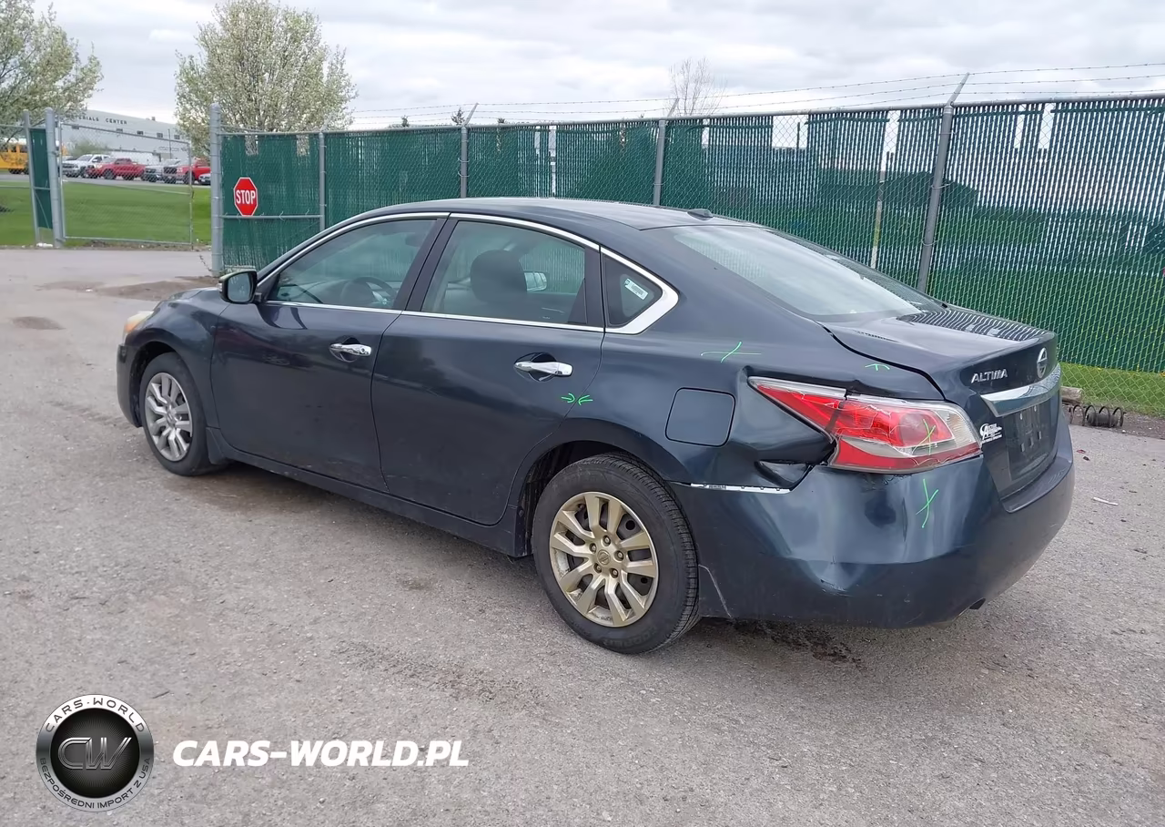 2015 Nissan Altima 2.5 S VIN:1N4AL3AP9FC412424 - 3