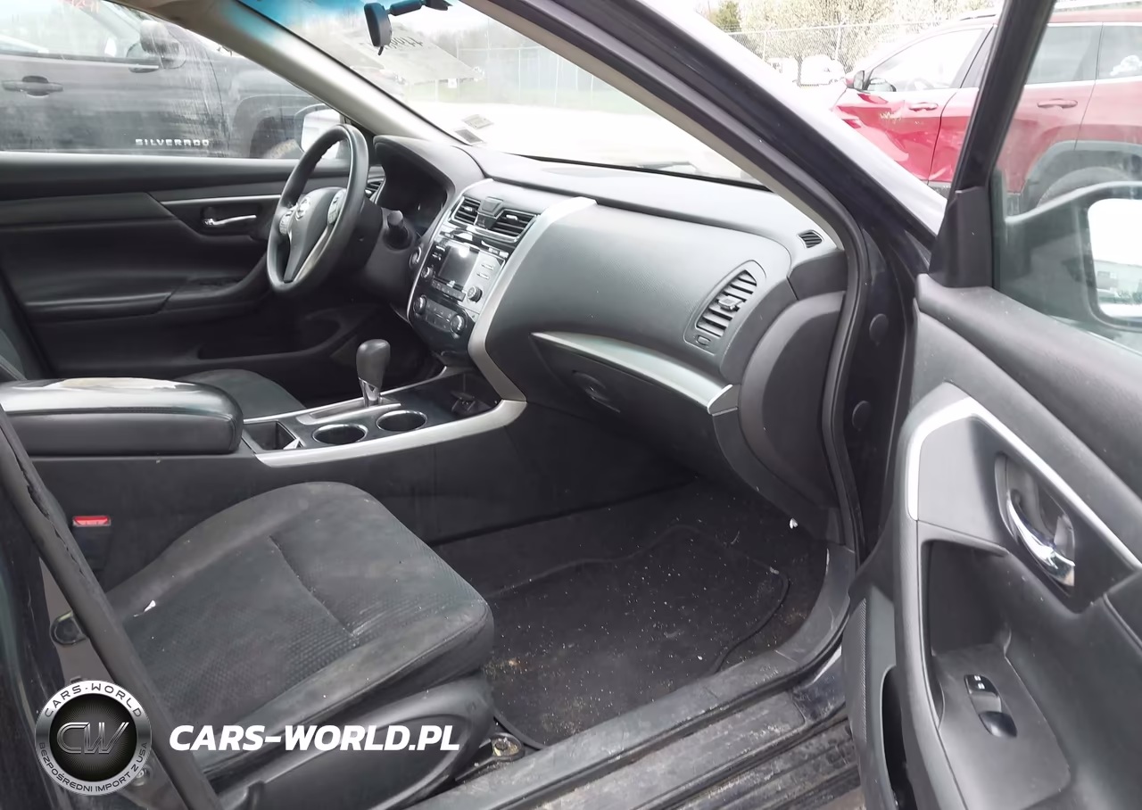 2015 Nissan Altima 2.5 S VIN:1N4AL3AP9FC412424 - 5