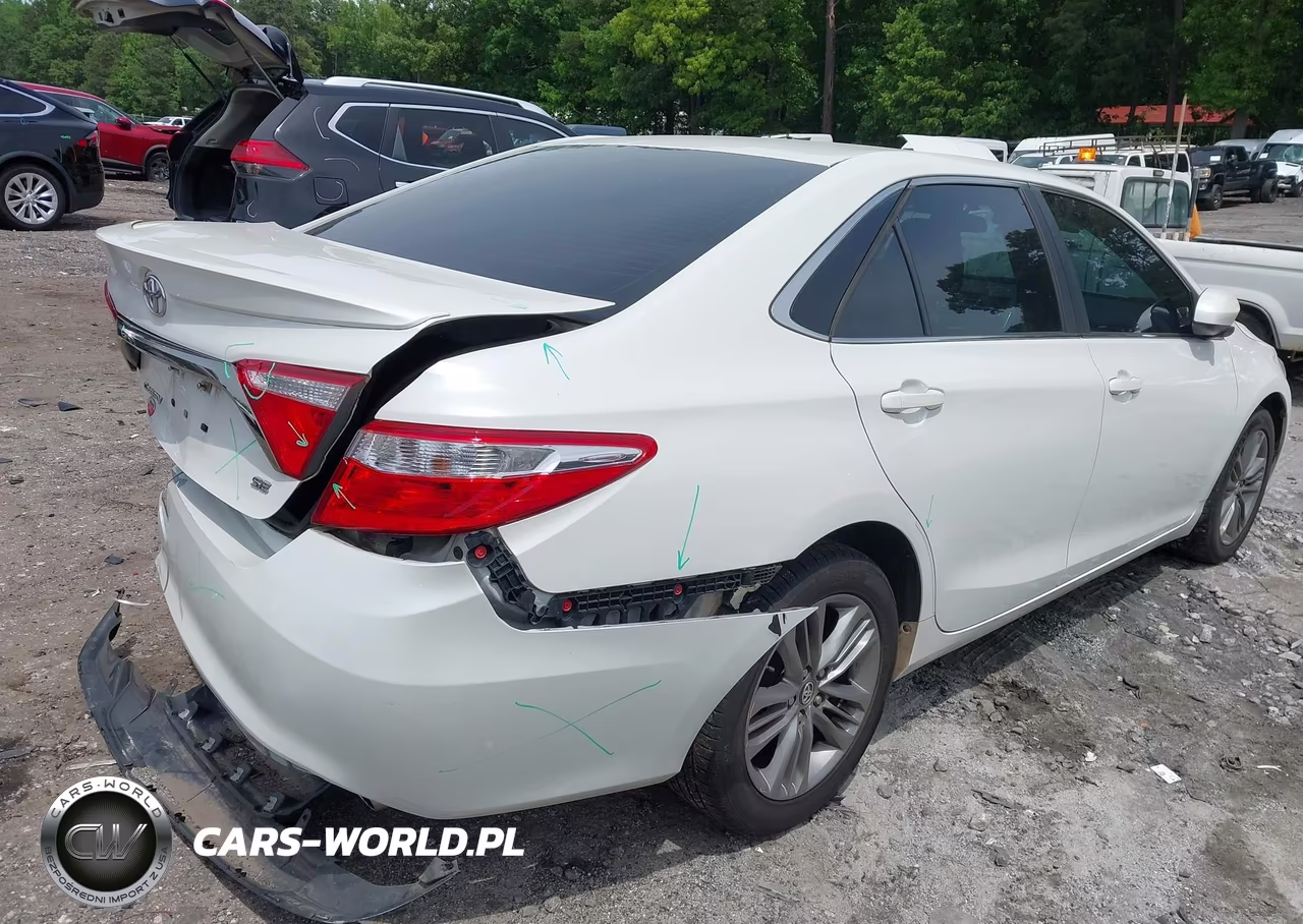 2016 Toyota Camry Se VIN:4T1BF1FKXGU213736 - 4