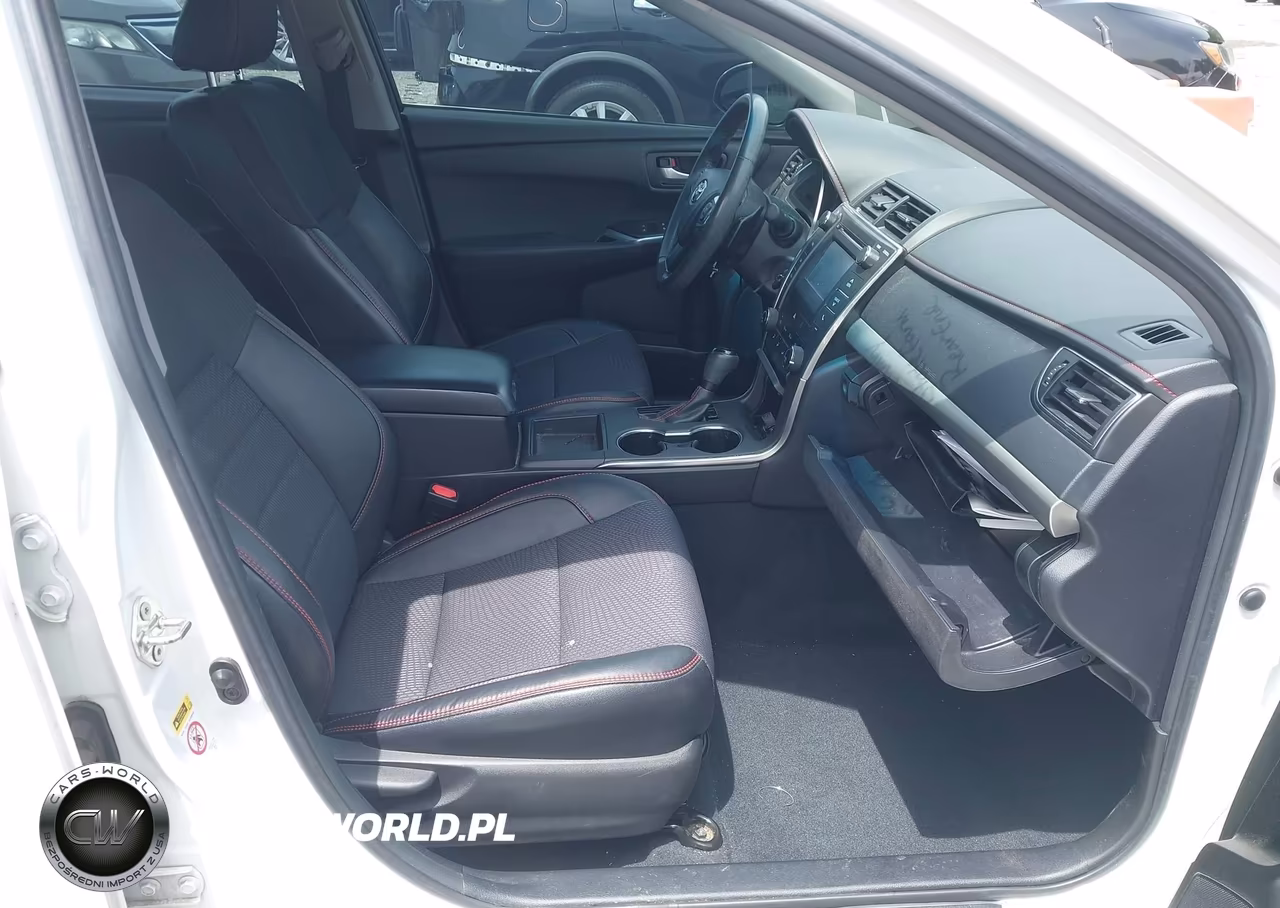 2016 Toyota Camry Se VIN:4T1BF1FKXGU213736 - 5