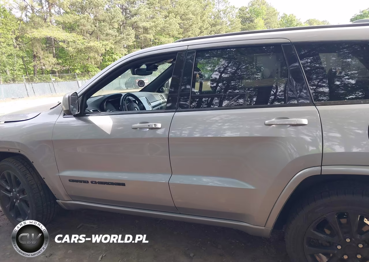 2019 Jeep Grand Cherokee Altitude 4X4 VIN:1C4RJFAG7KC546038 - 15