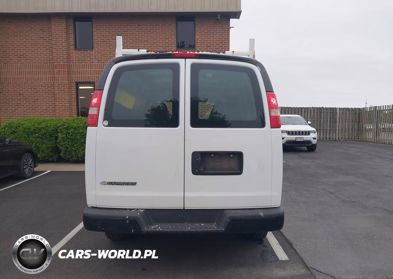 2017 Chevrolet Express 2500 Work Van VIN:1GCWGAFG8H1293149 - 17