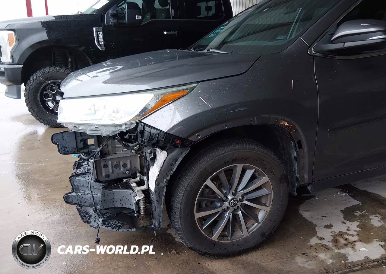 2019 Toyota Highlander Xle VIN:5TDKZRFH0KS571178 - 19