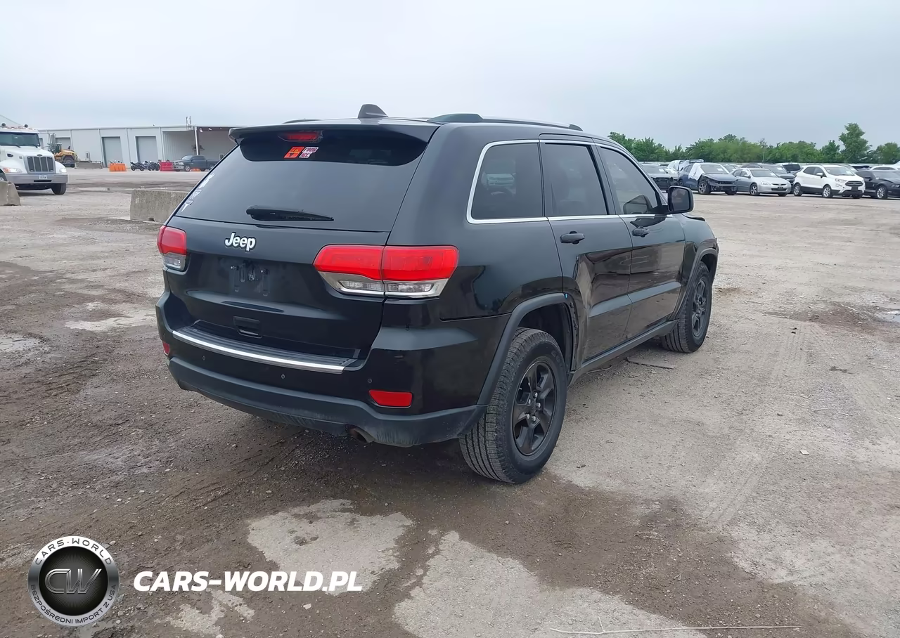 2014 Jeep Grand Cherokee Laredo VIN:1C4RJFAG2EC160051 - 4