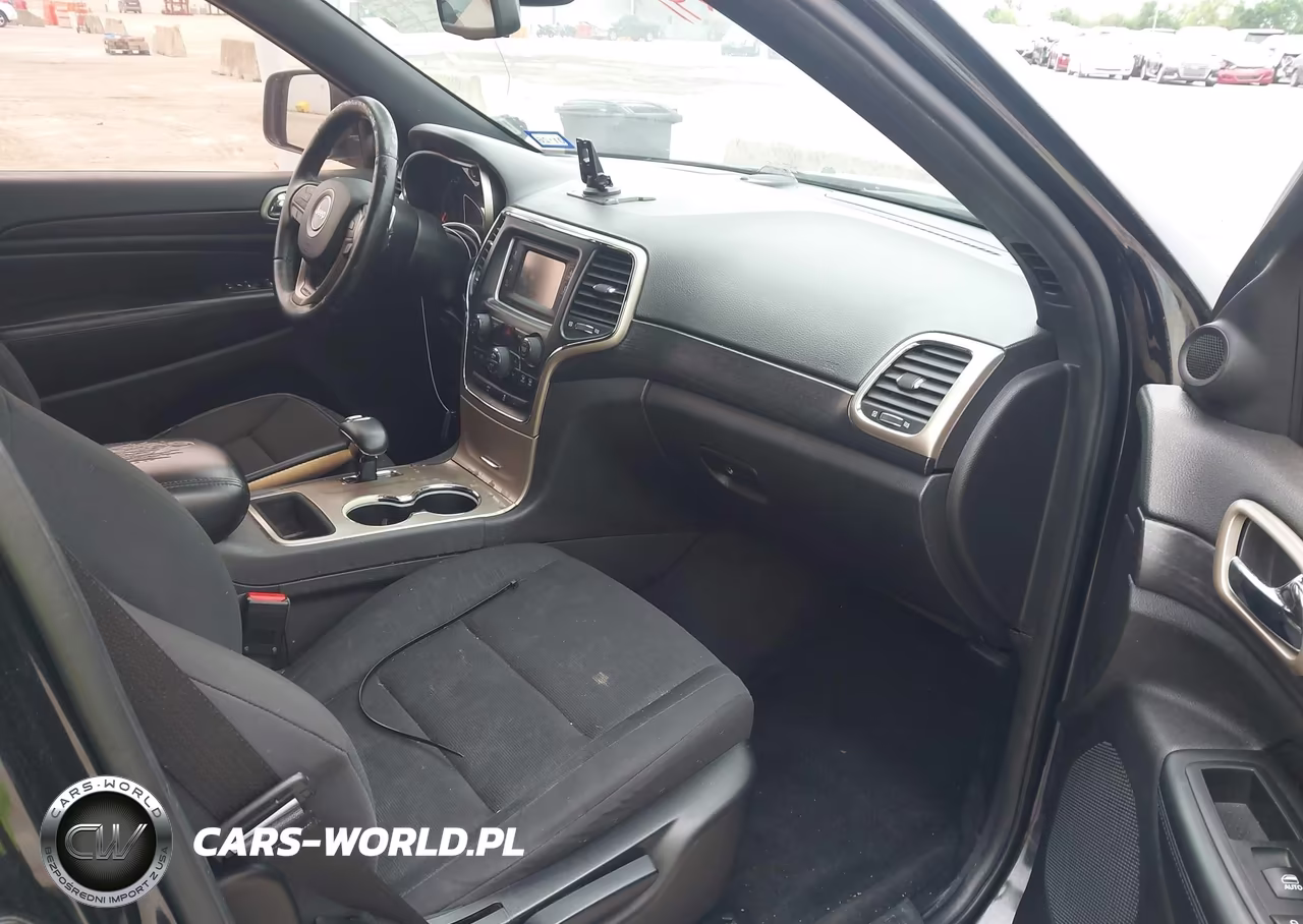 2014 Jeep Grand Cherokee Laredo VIN:1C4RJFAG2EC160051 - 5