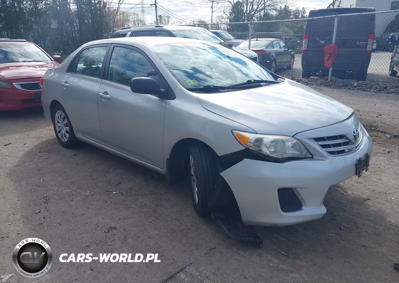2013 Toyota Corolla Le – zdjęcie 1 z 17