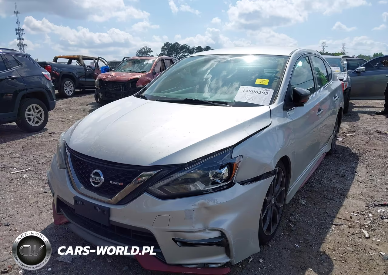 2017 Nissan Sentra Nismo VIN:3N1CB7AP0HY371871 - 6