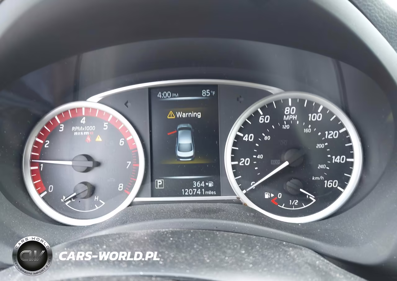 2017 Nissan Sentra Nismo VIN:3N1CB7AP0HY371871 - 7