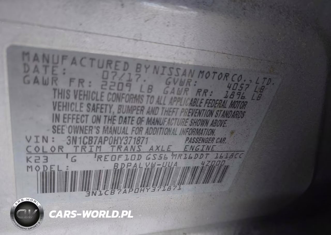 2017 Nissan Sentra Nismo VIN:3N1CB7AP0HY371871 - 9