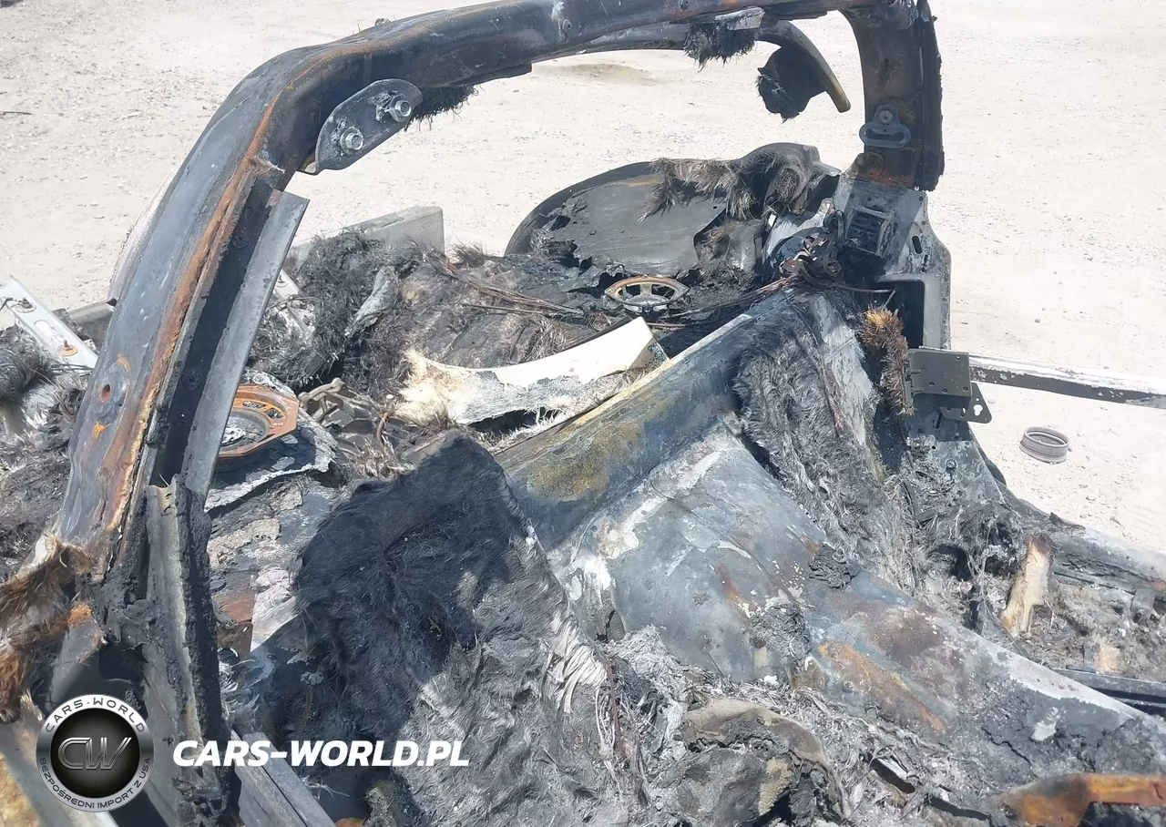 2005 Chevrolet Corvette VIN:1G1YY22UX55105543 - 8