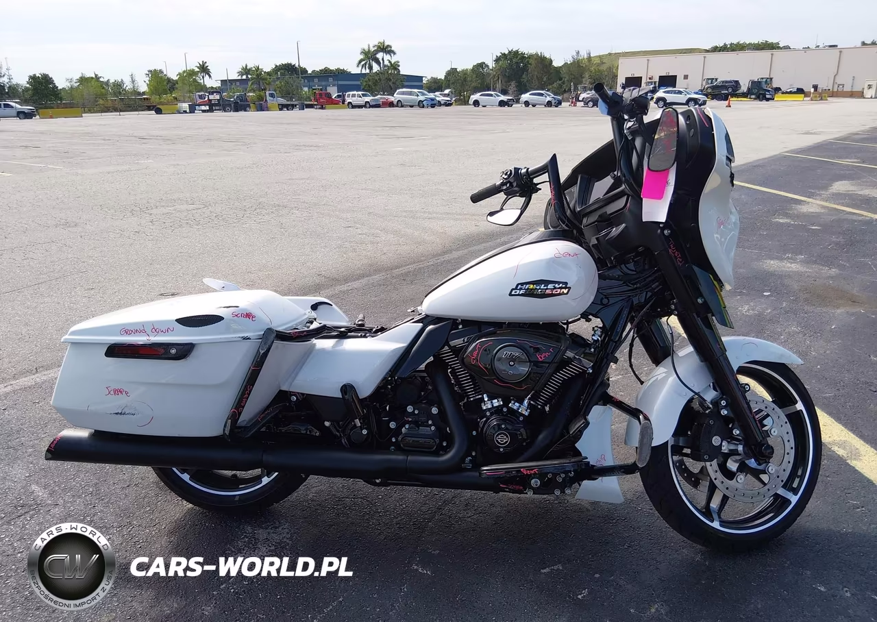 2025 Harley-Davidson Flhx VIN:1HD1KB718SB636969 - 11