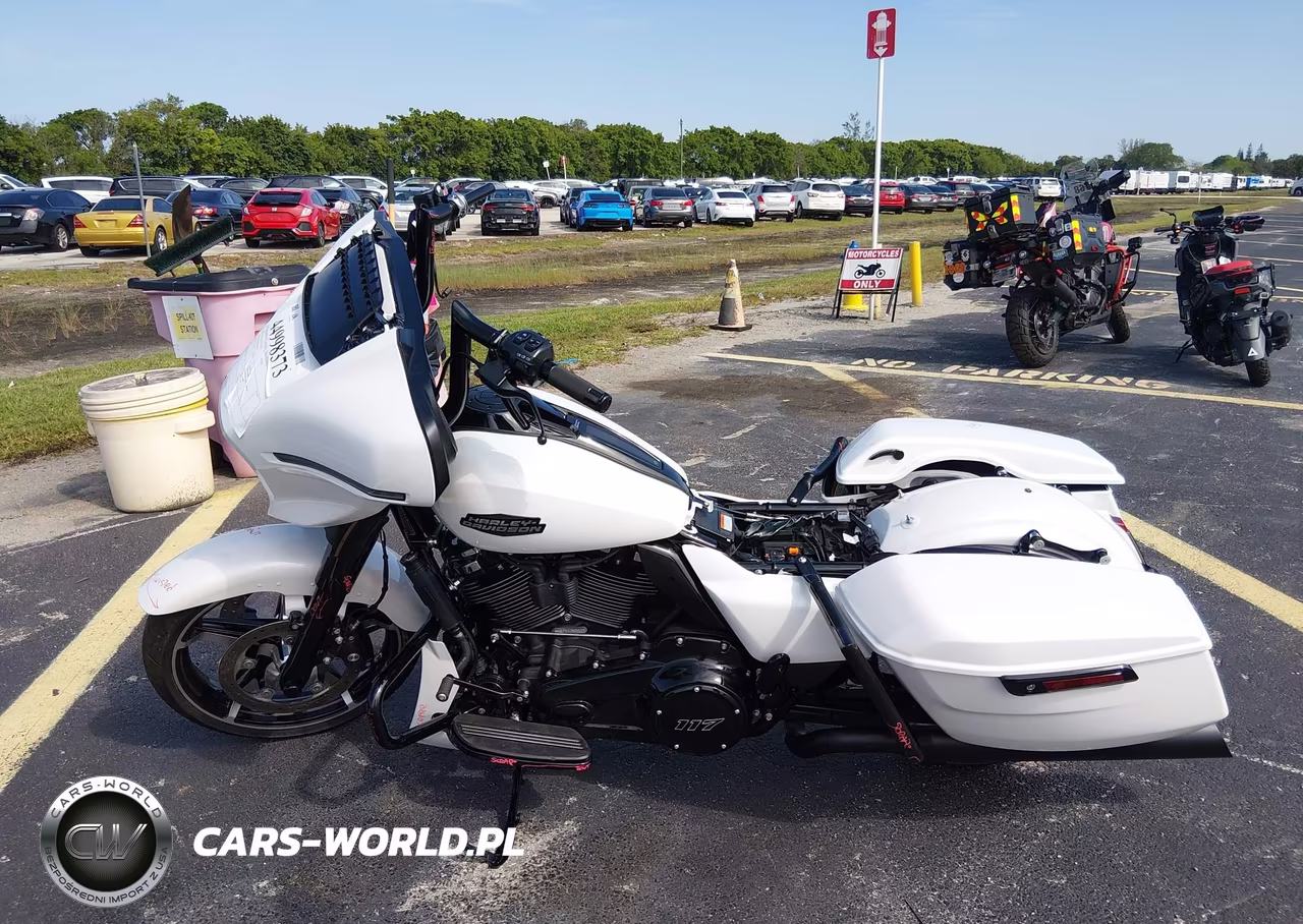 2025 Harley-Davidson Flhx VIN:1HD1KB718SB636969 - 12