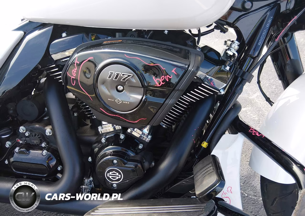 2025 Harley-Davidson Flhx VIN:1HD1KB718SB636969 - 8