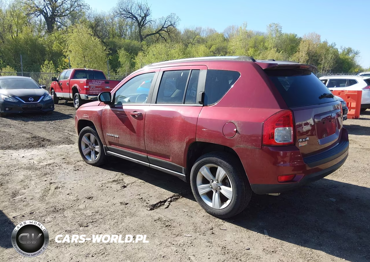 2011 Jeep Compass VIN:1J4NF1FB0BD218352 - 3