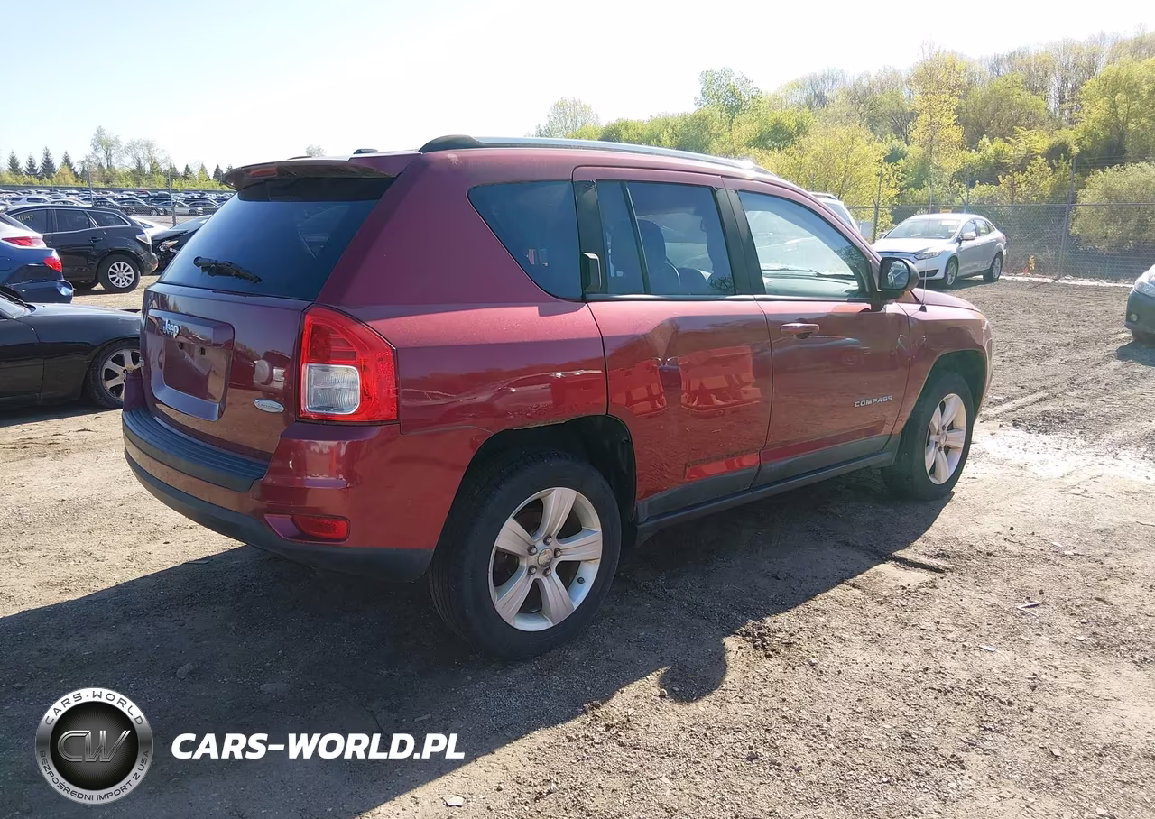 2011 Jeep Compass VIN:1J4NF1FB0BD218352 - 4