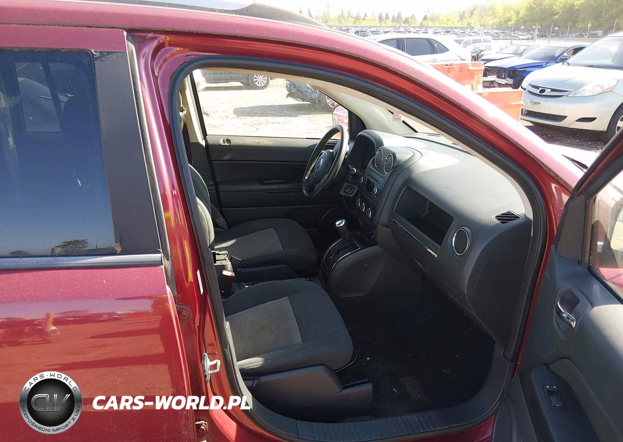 2011 Jeep Compass VIN:1J4NF1FB0BD218352 - 5