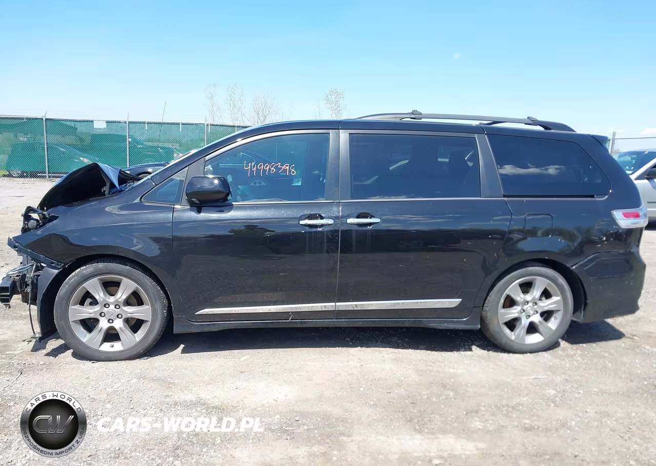 2013 Toyota Sienna Se 8 Passenger VIN:5TDXK3DC3DS323590 - 14