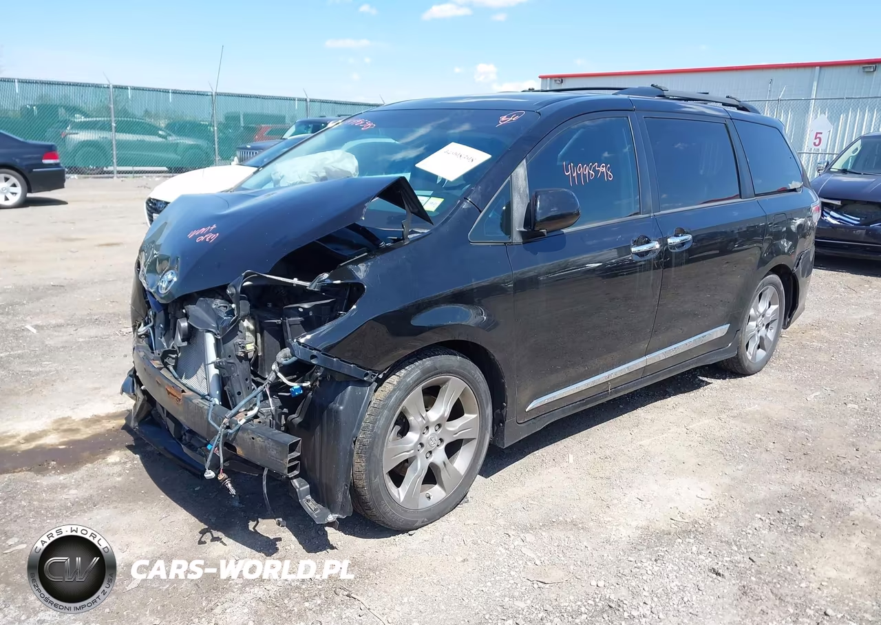 2013 Toyota Sienna Se 8 Passenger VIN:5TDXK3DC3DS323590 - 2