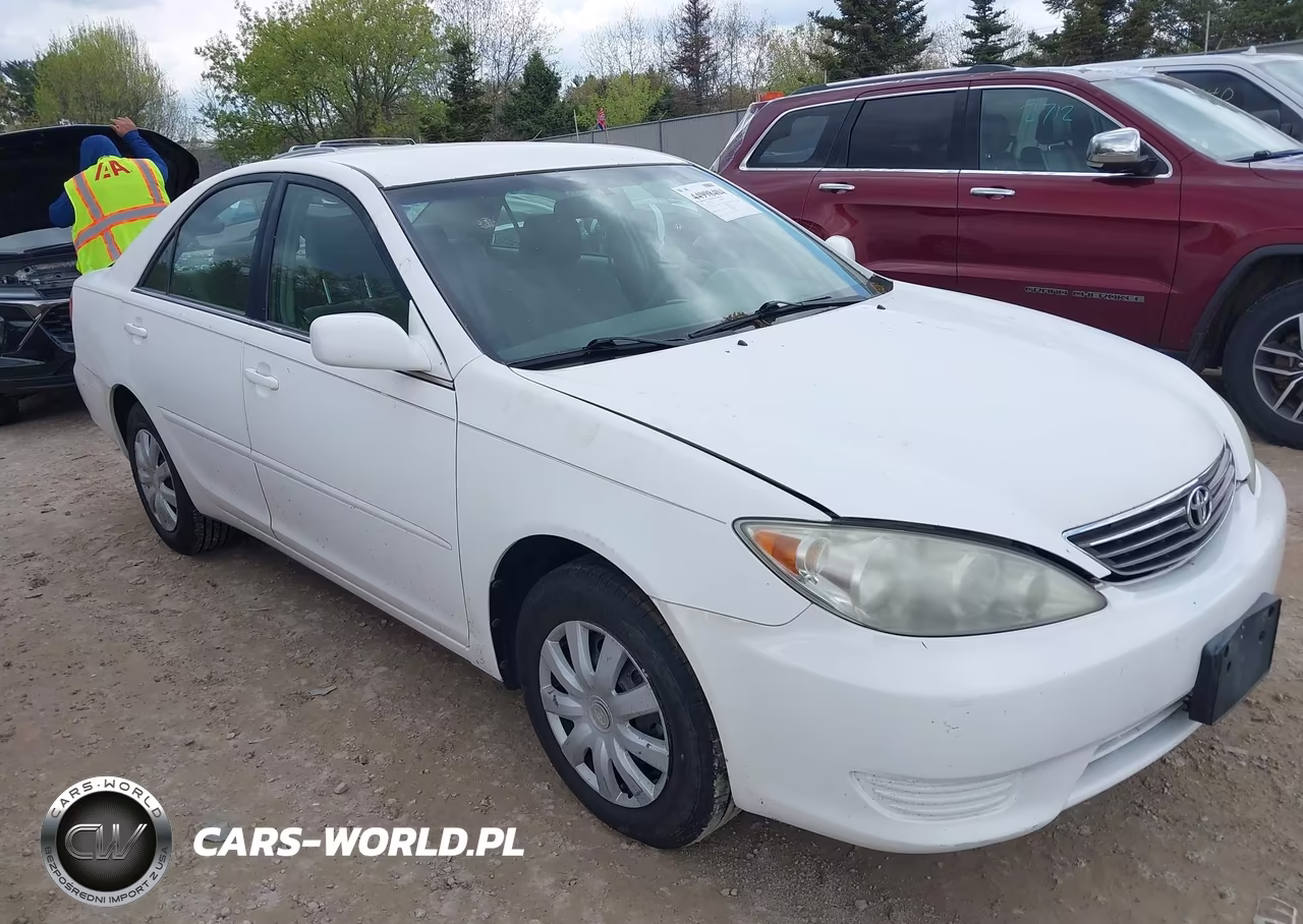 2005 Toyota Camry Le