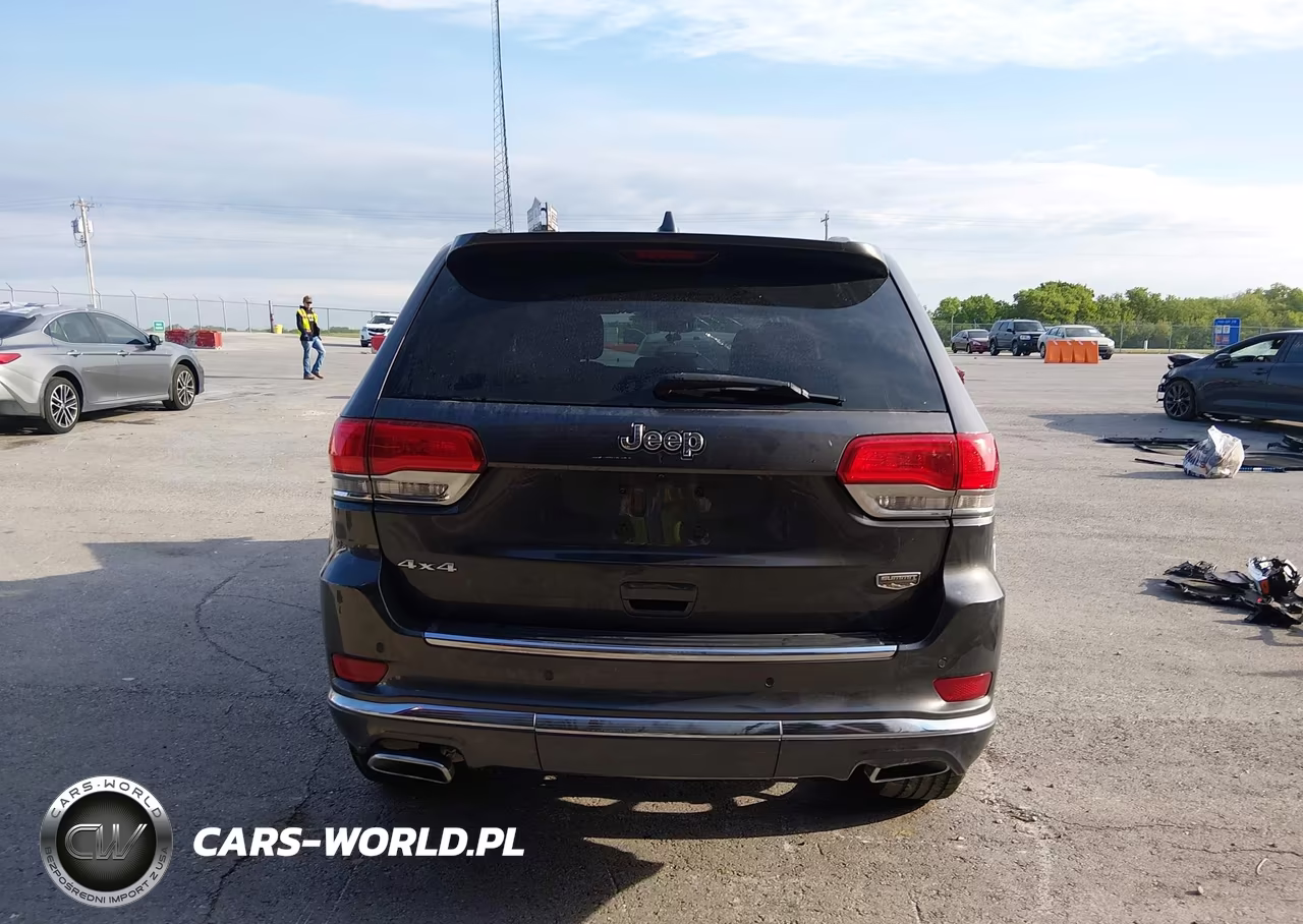 2020 Jeep Grand Cherokee Summit 4X4 VIN:1C4RJFJG1LC152178 - 17