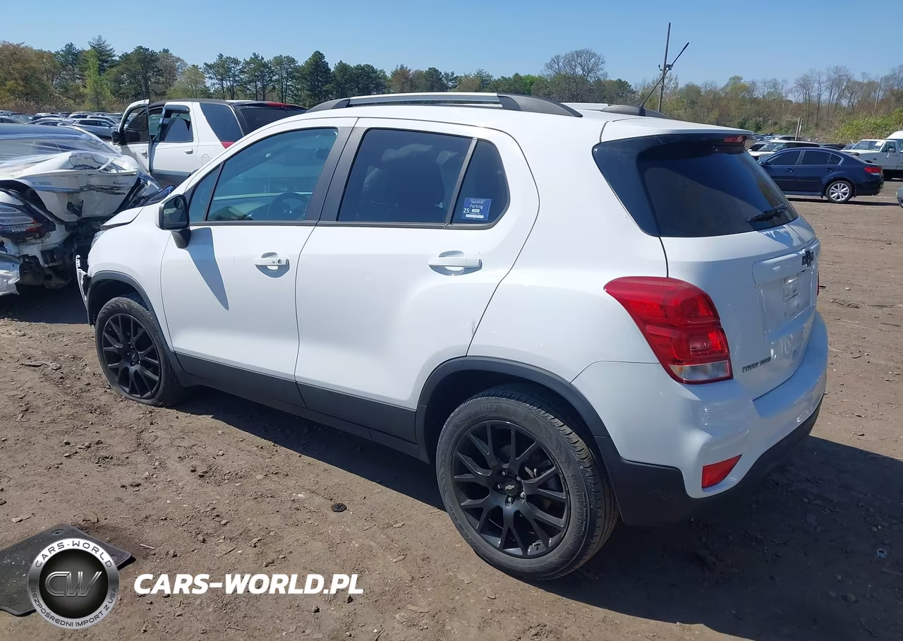 2021 Chevrolet Trax Awd Lt VIN:KL7CJPSB9MB359467 - 3