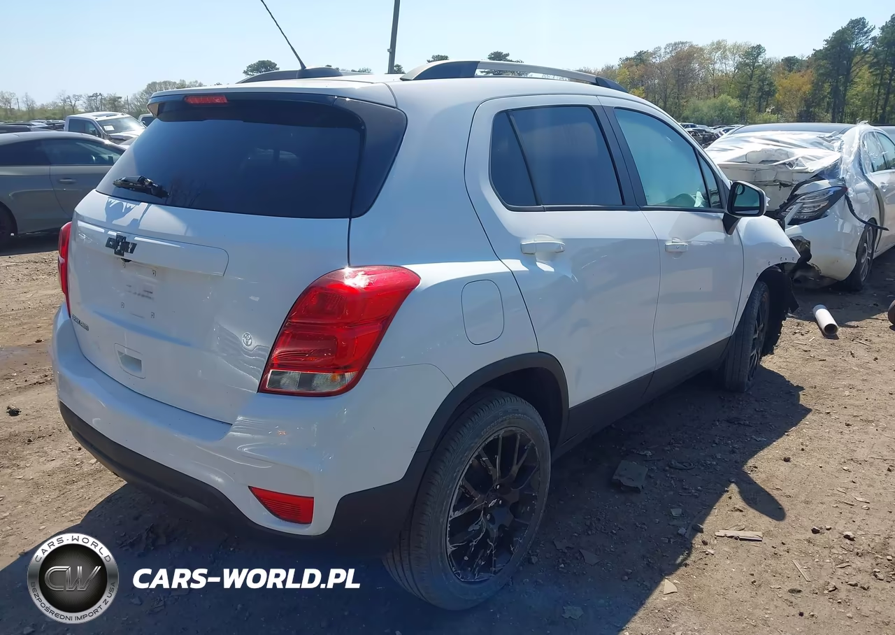 2021 Chevrolet Trax Awd Lt VIN:KL7CJPSB9MB359467 - 4